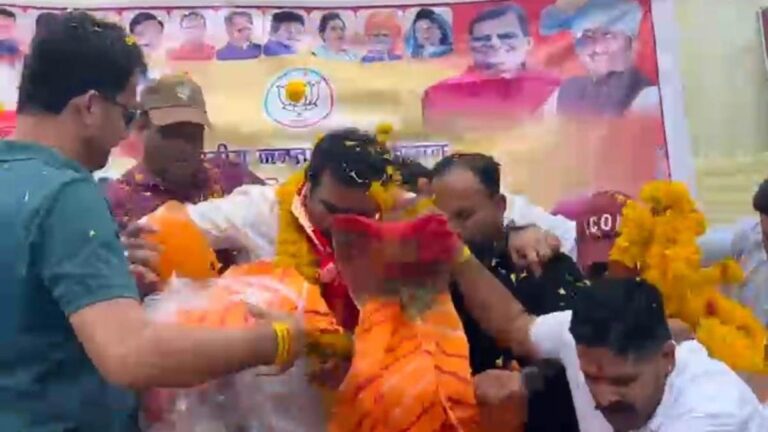 13_05_2026-kisan_morcha_dewas_2026513_233545.jpg