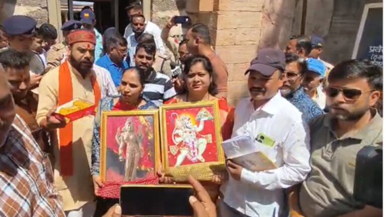 16_05_2026-dhar_bhojshala_dispute_hindu_devotees.jpg