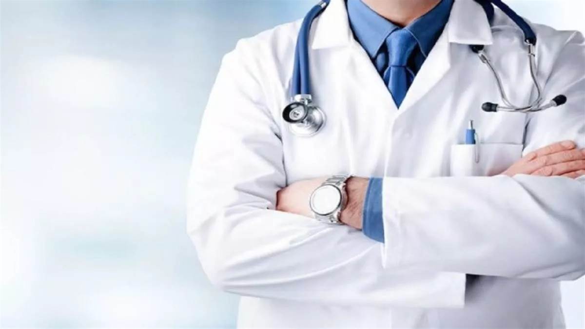 18_05_2026-15_05_2023-fake_doctor_23412985.jpg