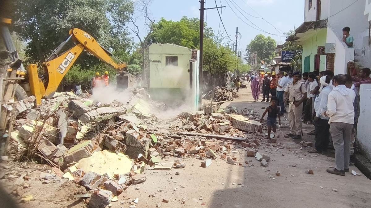06_06_2026-burhanpur_houses_demolished_202666_174859.jpg