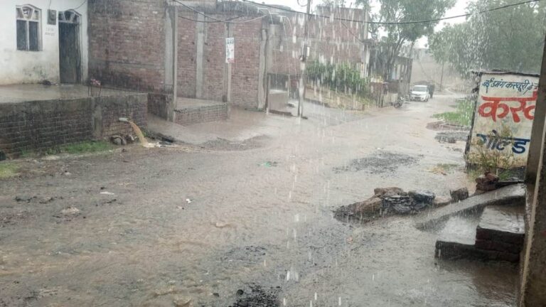 27_06_2026-rain_in_ratlam_mp_2026627_145622.jpg