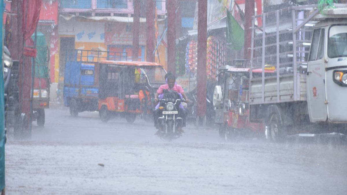 01_07_2026-monsoon_gathers.jpg