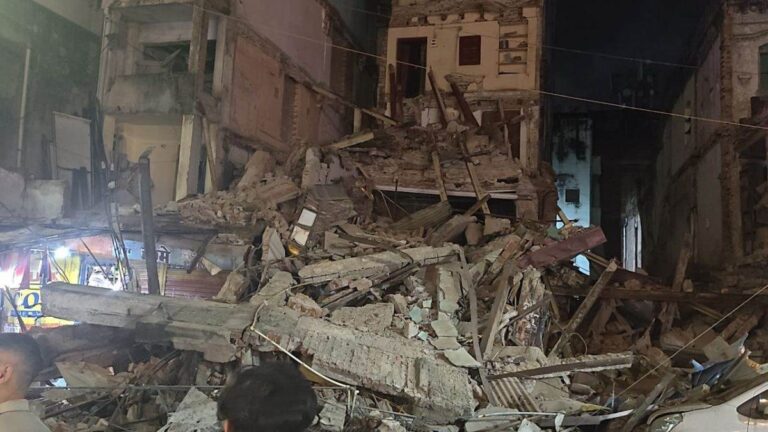 07_07_2026-three_story_building_collapsed.jpg