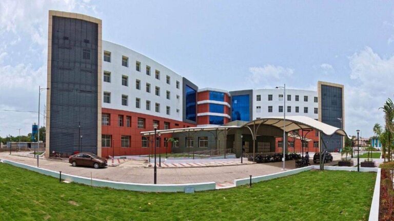 15_07_2026-district_hospital_inaugurated.jpg