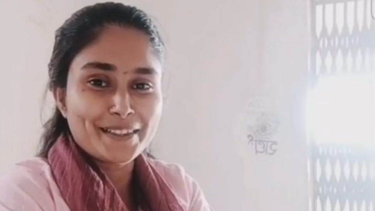 22_07_2026-dhar_government_health_center_video_viral_.jpg