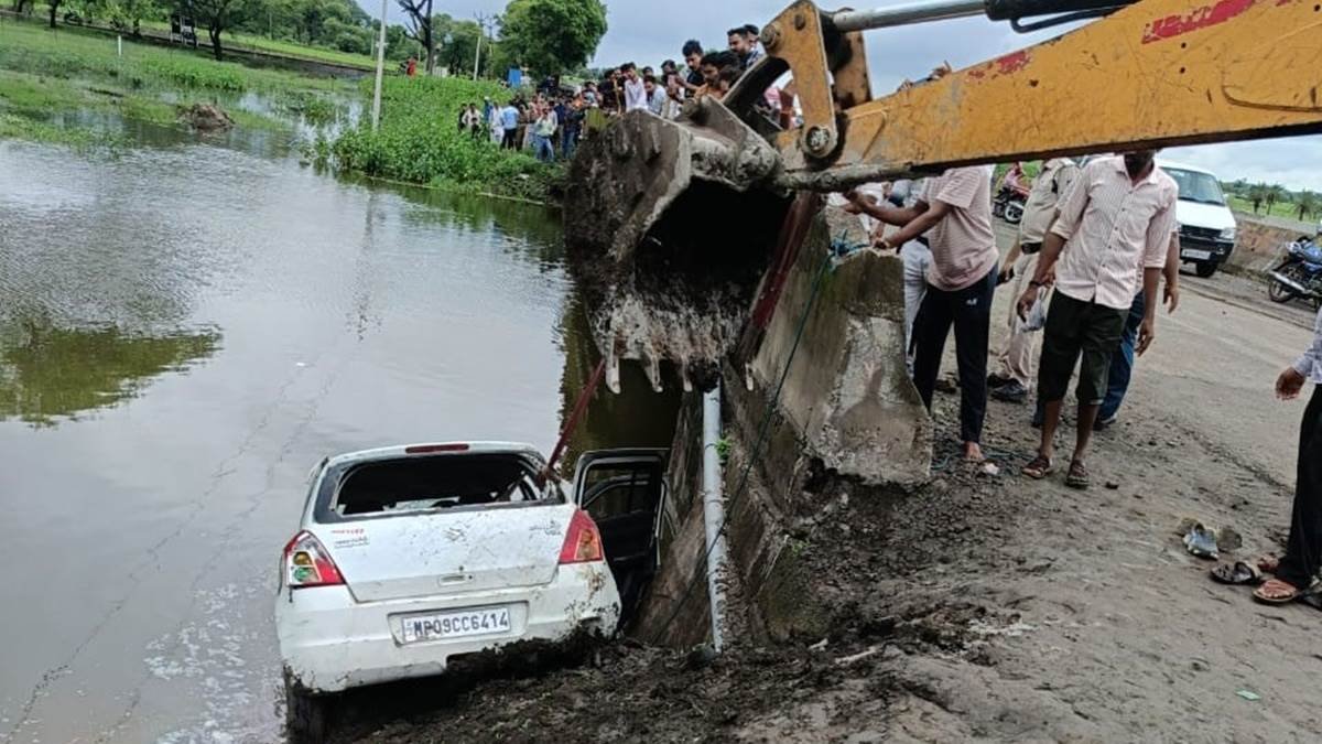 25_07_2026-five_friend_rajgarh_2026725_192223.jpg
