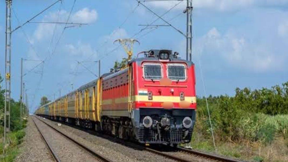 30_07_2026-prayagraj_tirunelveli_special_train.jpg