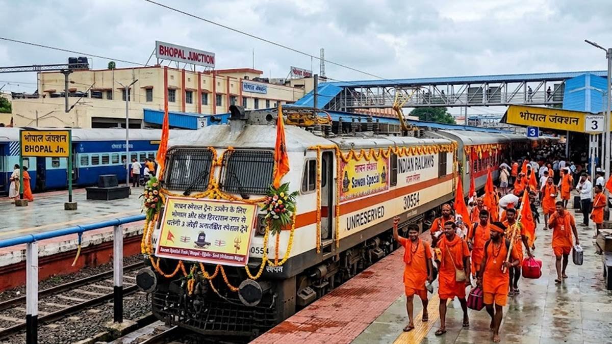 30_07_2026-sawan_special_train_2026730_162626.jpg