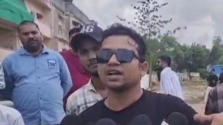 01_08_2026-mp_govt_teacher_arrested_cjp_protest.jpg