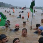 14_08_2026-tricolour_waves_amidst.jpg