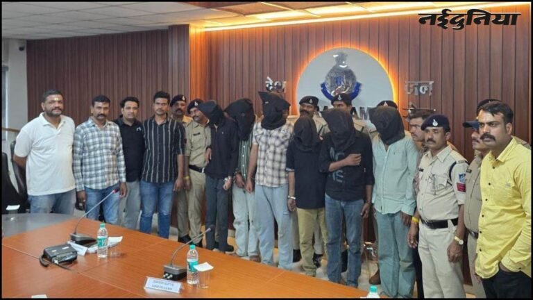 16_08_2026-ratlam_sarafa_loot_16aug.jpg