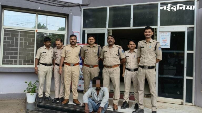 31_08_2026-handcuffed_escaped_accused_arrested.jpg