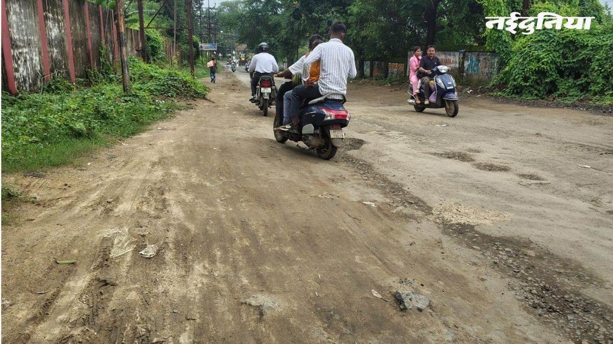 31_08_2026-jabalpur_road_conditions.jpg